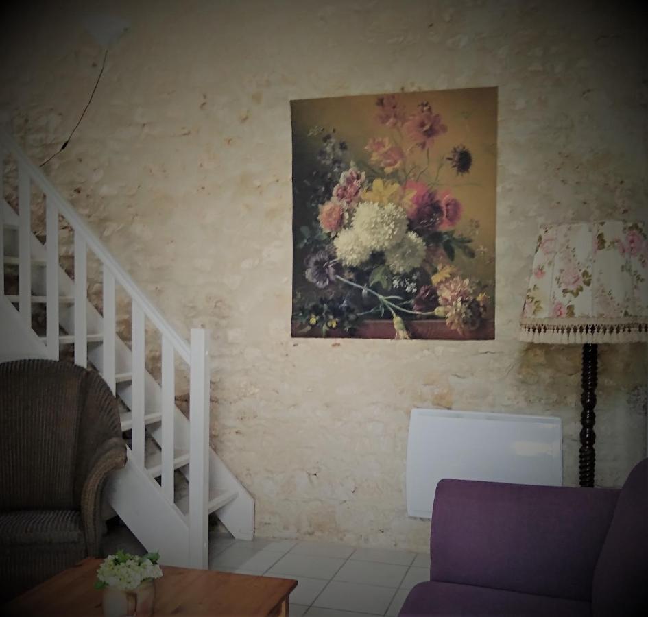 Gites Les Lignons Champniers  Exterior photo